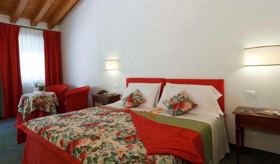 Albergo Al Moretto Castelfranco Veneto Ngoại thất bức ảnh